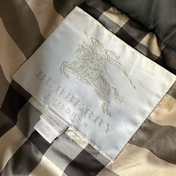 BURBERRY Girls 14Y Janie Black Puffer Coat with Fox Fur Trim Hood - Picture 8 of 9